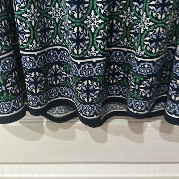 NWT max studio size small, pleated bottom, sleeveless dress - Picture 5 of 7